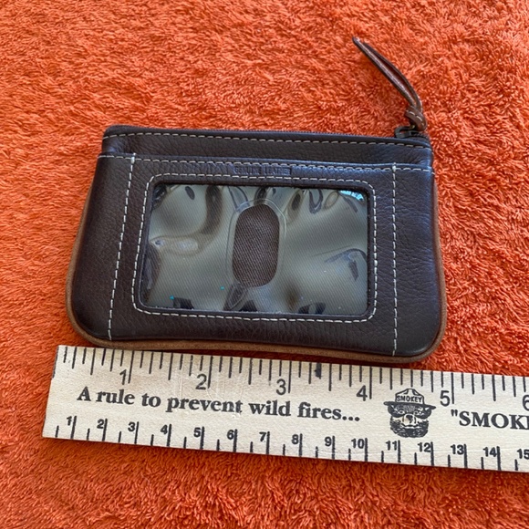 Fossil Leather pouch, small leather wristlet - Picture 2 of 3